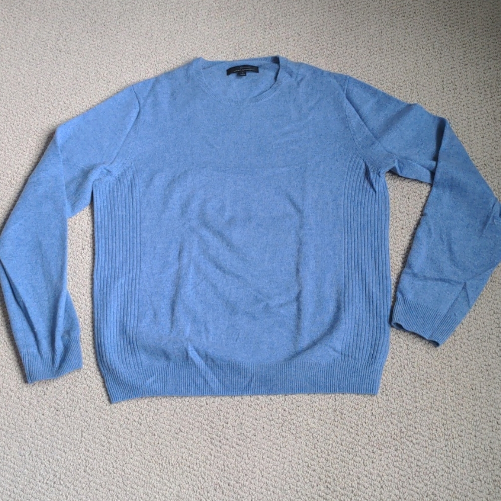 Marc Anthony cashmere sweater size small